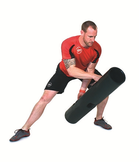 ViPR Master Trainer Matt Truscott performs the Farmer's lift 