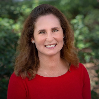 headshot of Amy Ashmmore