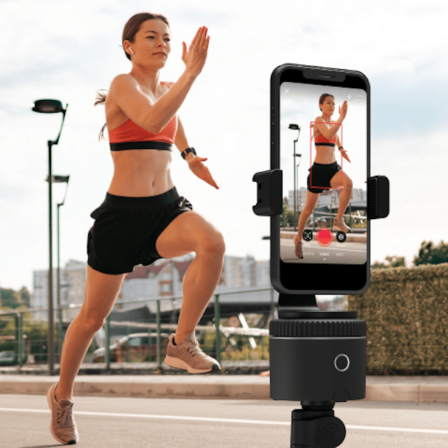 Giveaways - Image of runner being captured by PIVO